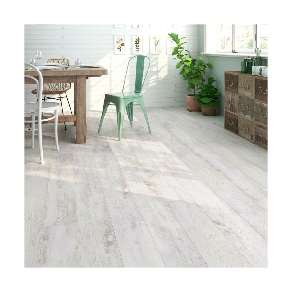 Ламинат в магазине Леруа Мерлен