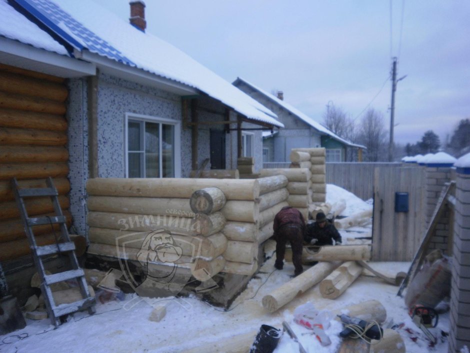 Пристрой из бревна