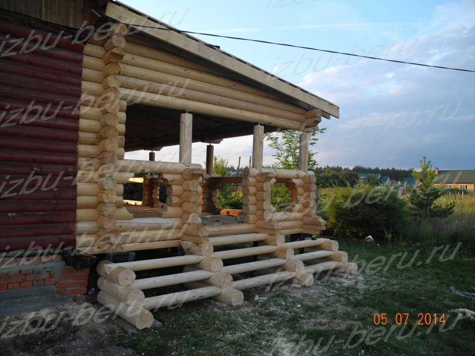 Пристрой к срубу из бревен