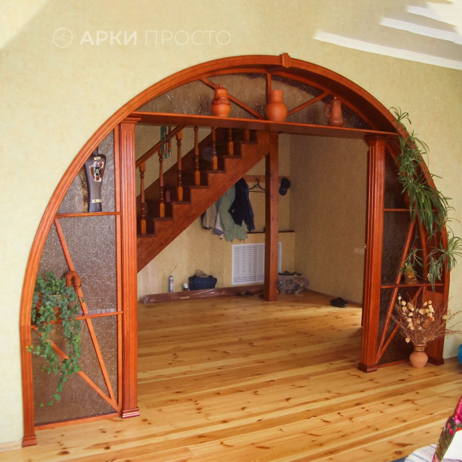 Деревянные арки в дверной проем с полками