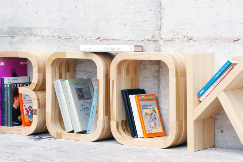 Необычная полка для книг