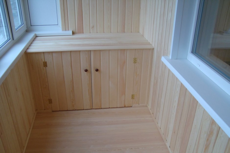 Отделка лоджии вагонкой