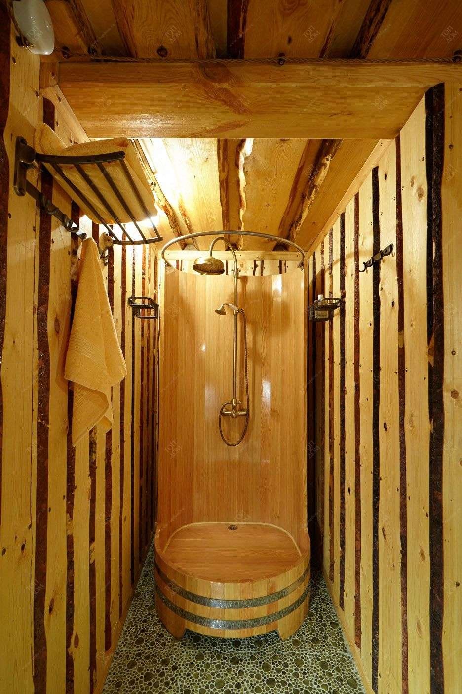 Душевая в сельском доме
