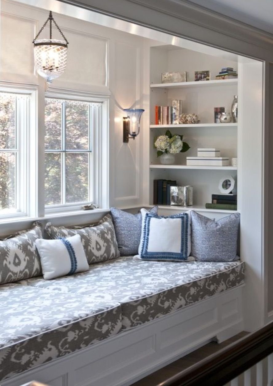 Подоконник диван