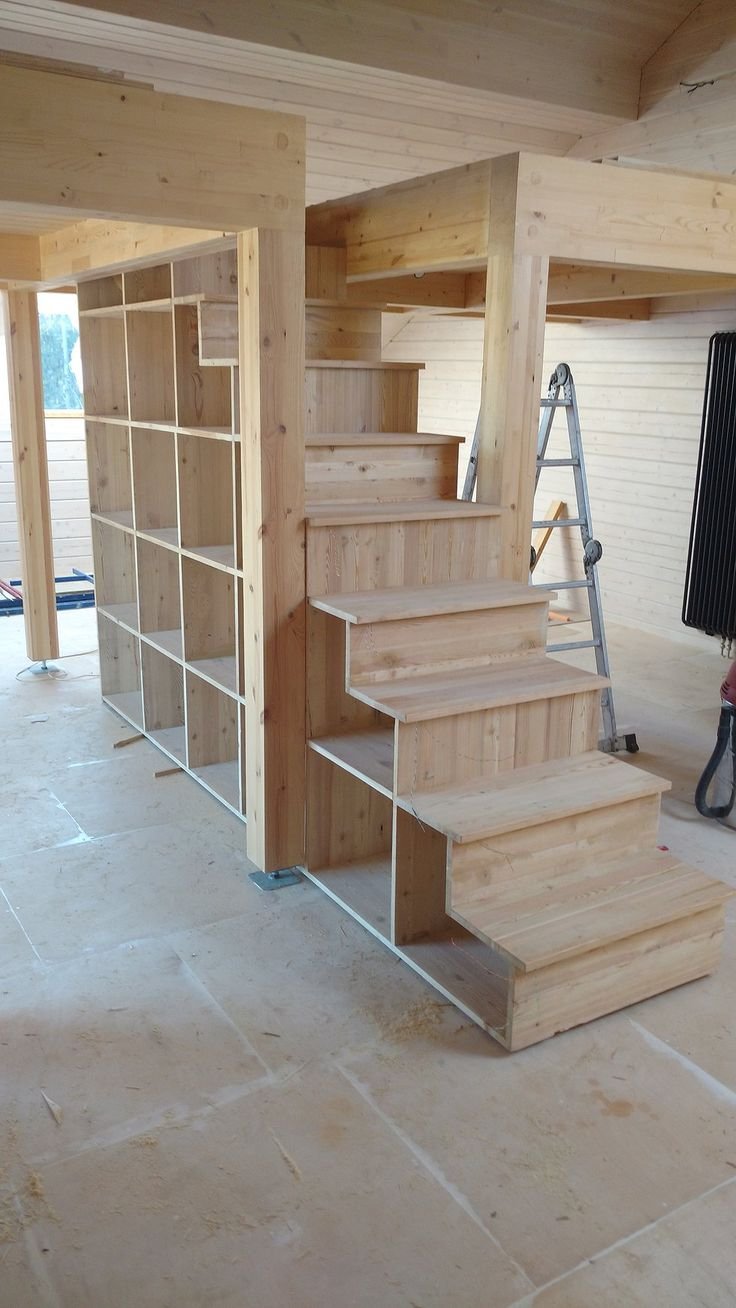Лестница стеллаж на второй этаж