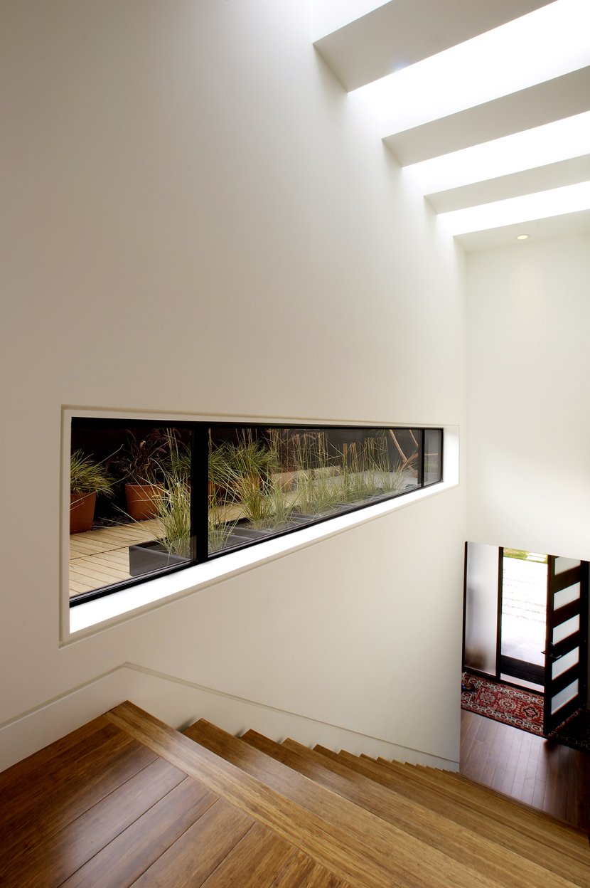 Лестница на мансарду над окном