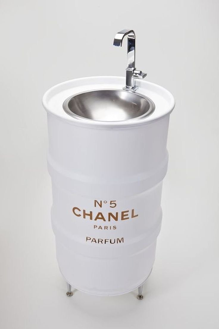 Раковина белая бочка