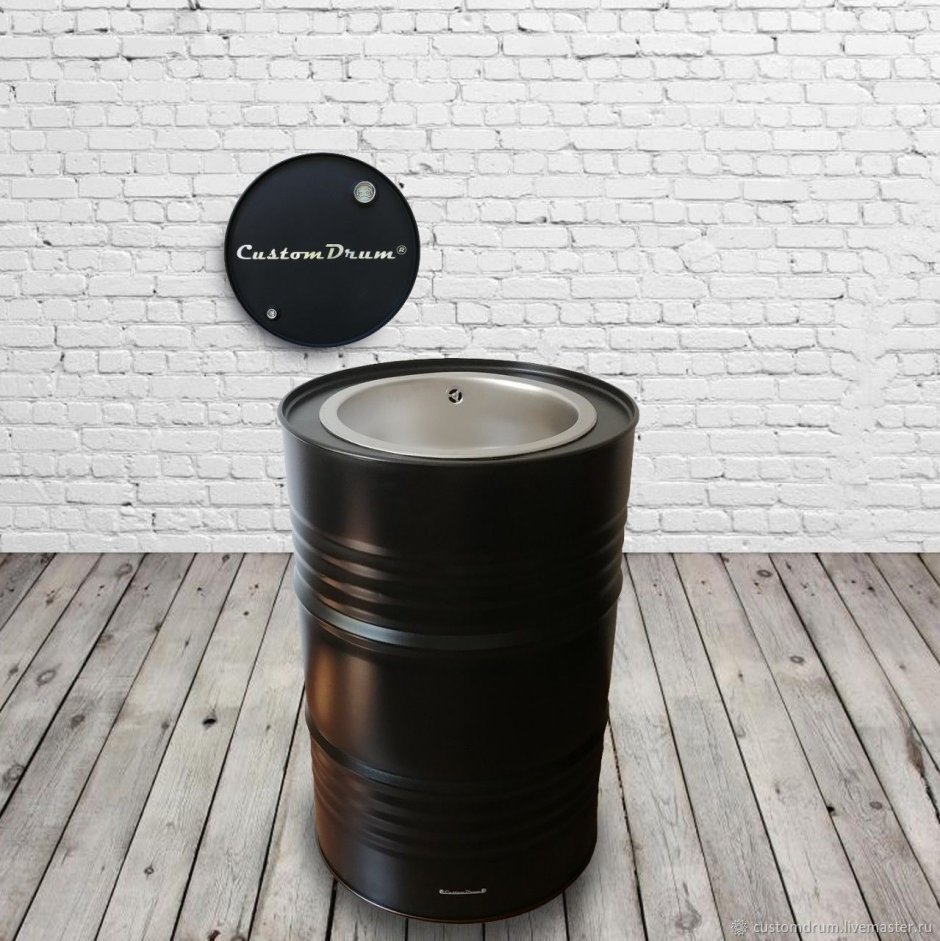 Умывальник из железной бочки