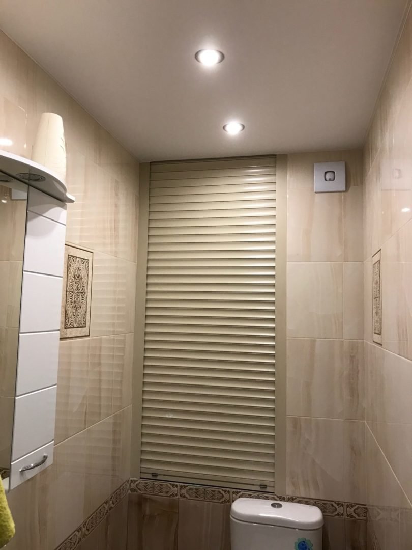 Жалюзи в ванную комнату