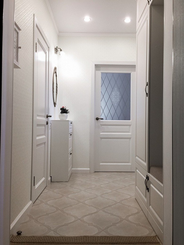 Узкая спальня 7 кв м