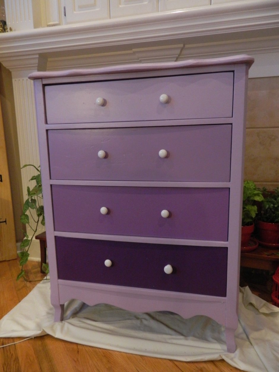 Тумбочка фиолетовая