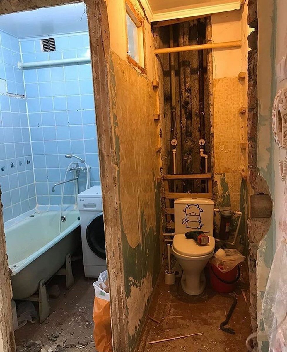 розетка между ванной и туалетом