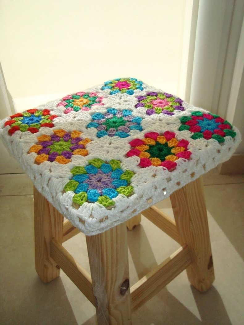 Вязаные чехлы на стулья