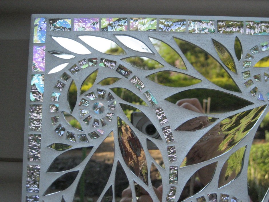 Аппликация симметричное вырезание