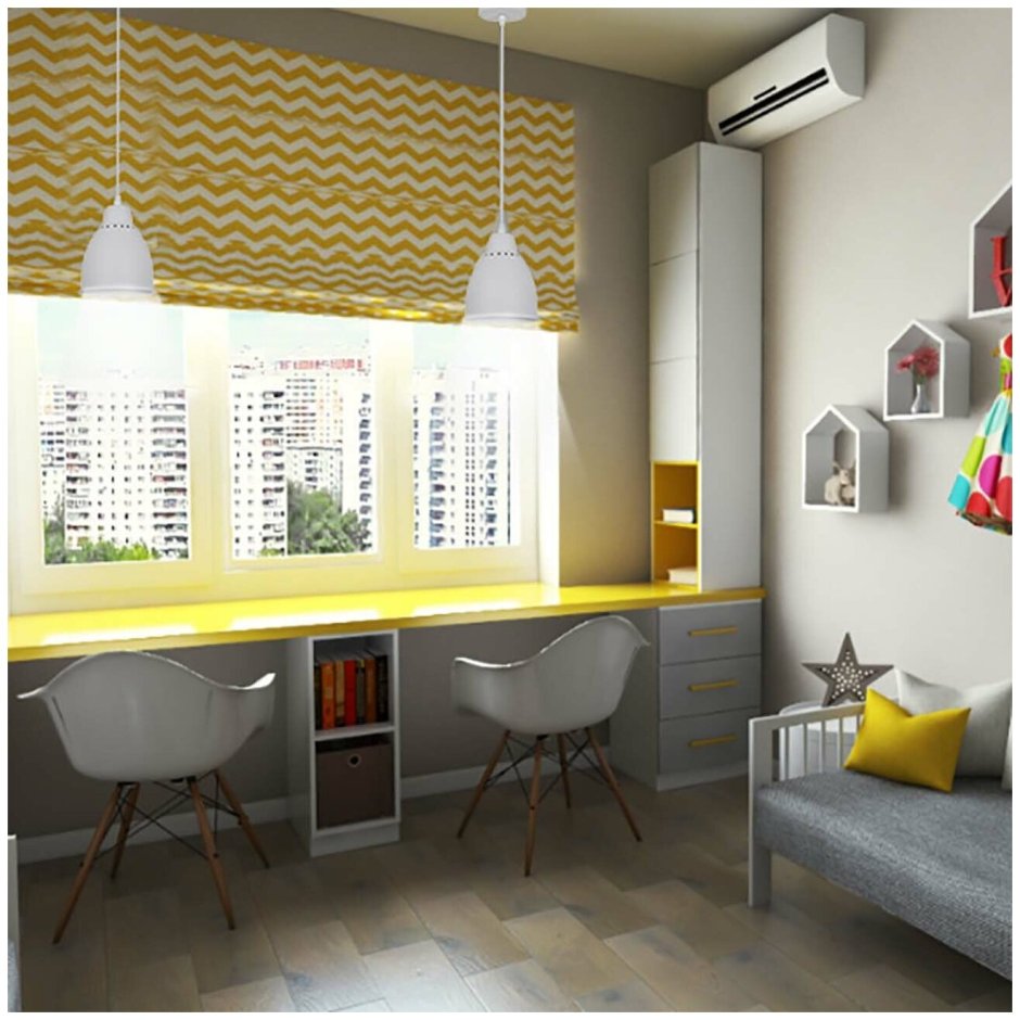 Стол у окна