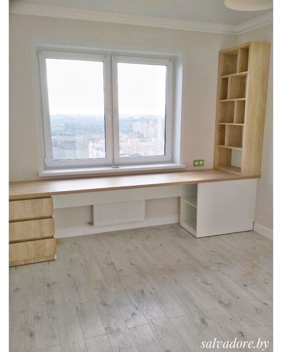 Стол подоконник со шкафами