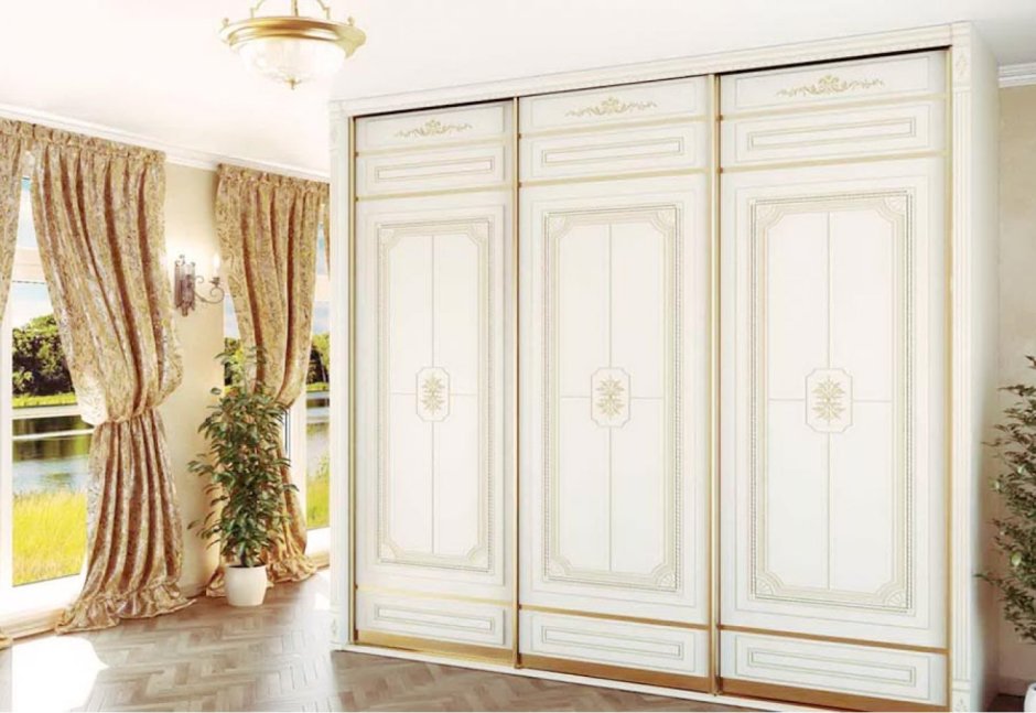 Шкаф в классическом стиле