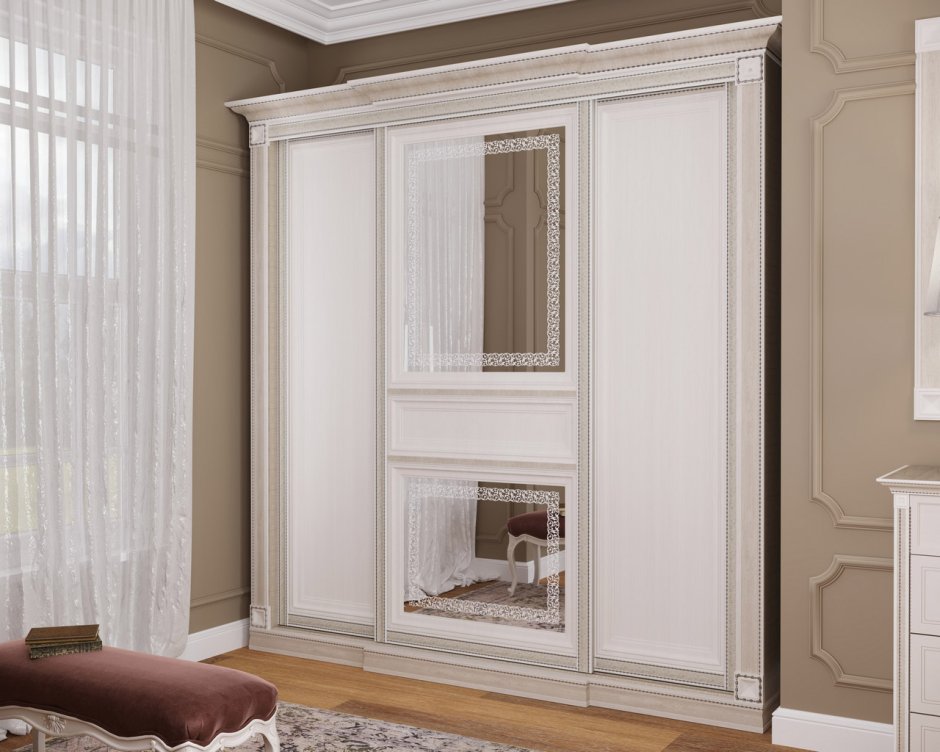 Шкаф в прихожую в классическом стиле
