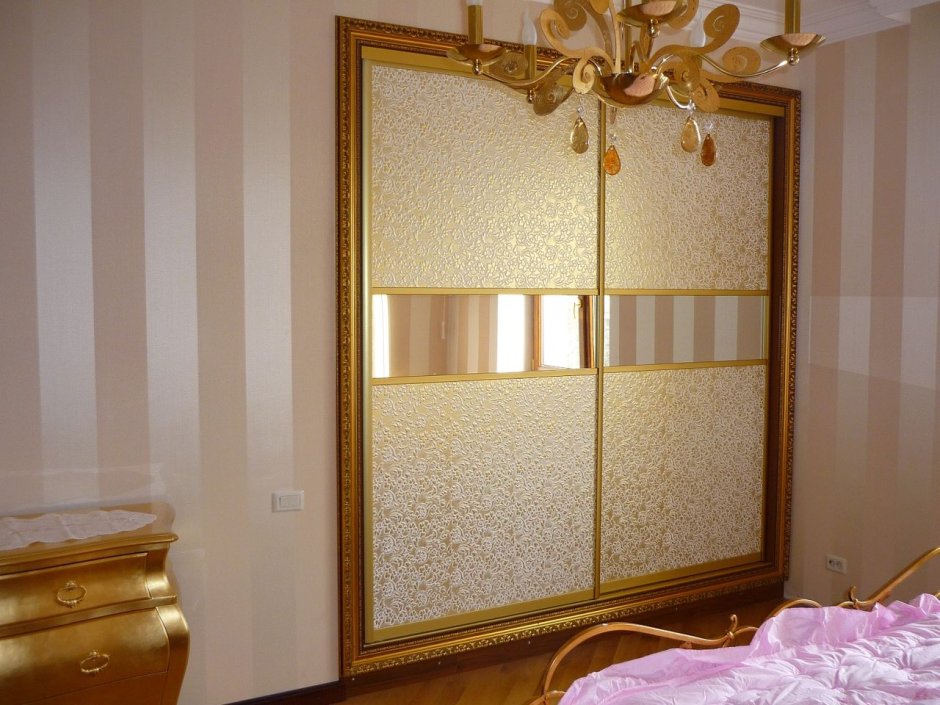 Шкаф Неоклассика белый