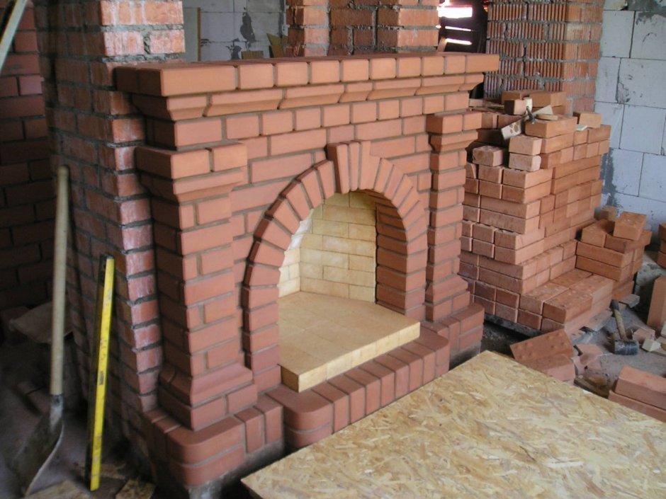 Кирпичный камин на прозрачном фоне