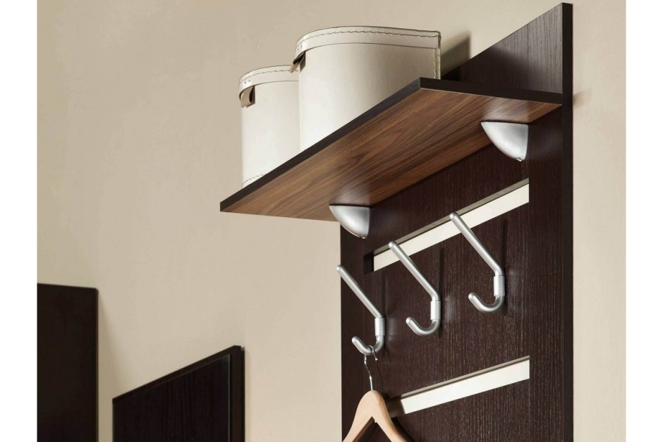Держатель для вешалок настенный