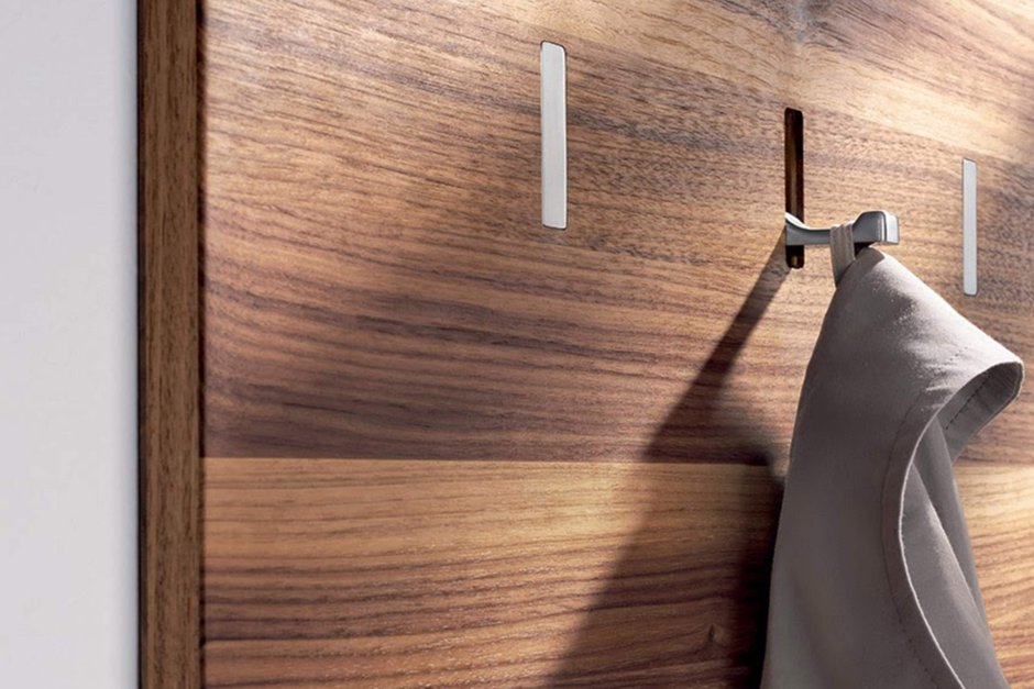 Крючки для прихожей настенные современные