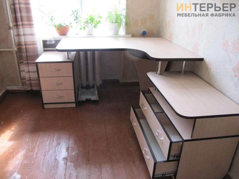 Тумба под ТВ со столом