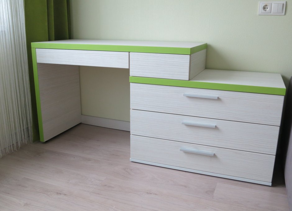 Тумба под ТВ С компьютерным столом