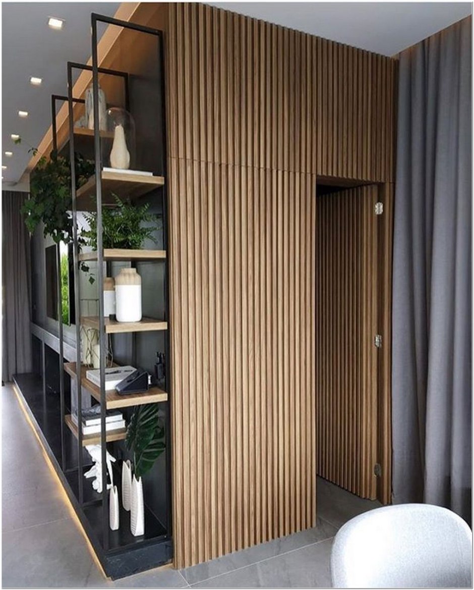 Вертикальные деревянные рейки в интерьере