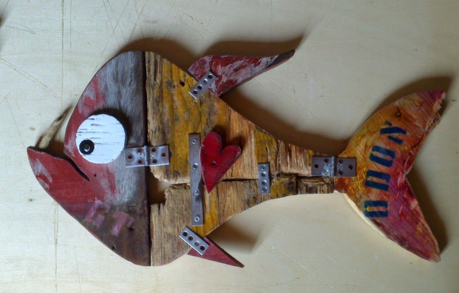 Кованая рыба вешалка