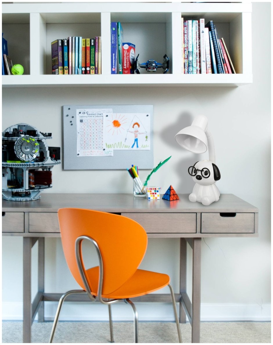 Стол для школьника с полками