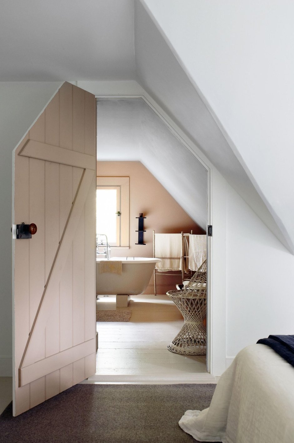 Скошенные двери