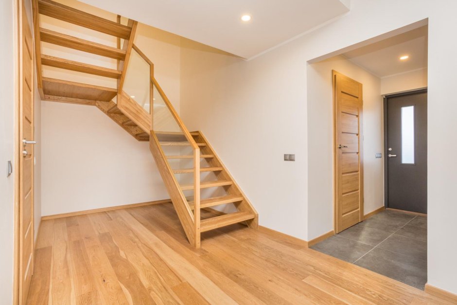 Расположение лестницы на мансарду