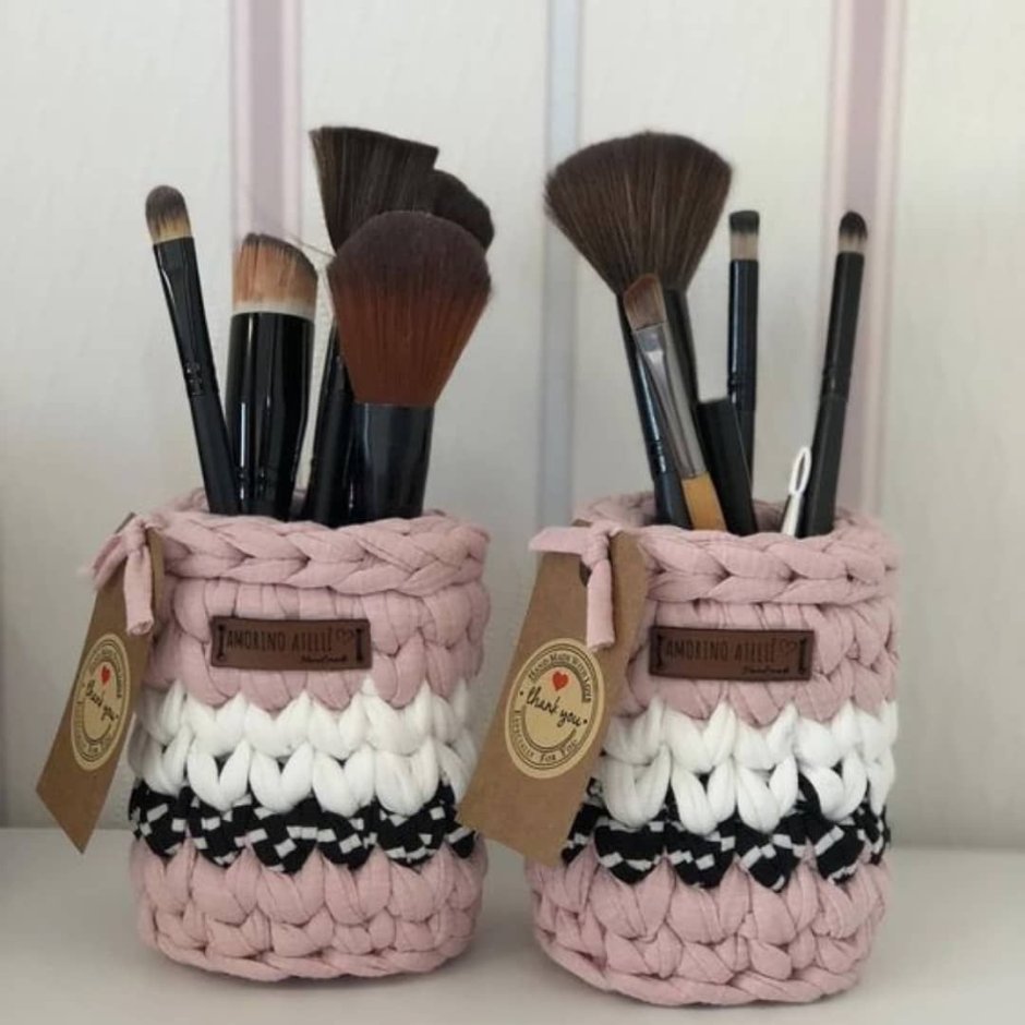 Вязаный органайзер для улицы