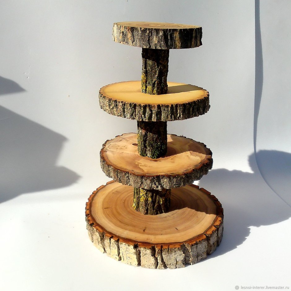 Подставка из дерева