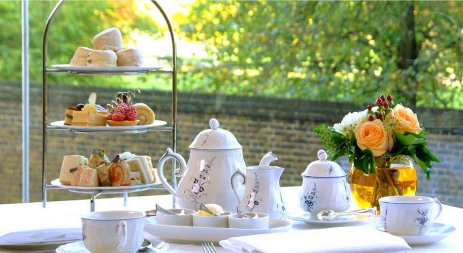 Сервировка сладкого стола