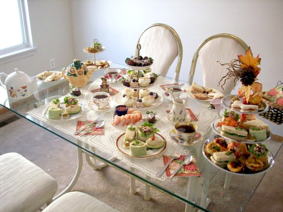 Самовар на столе