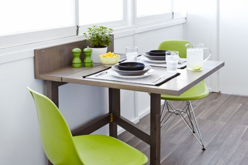 Складной стол на кухню к стене