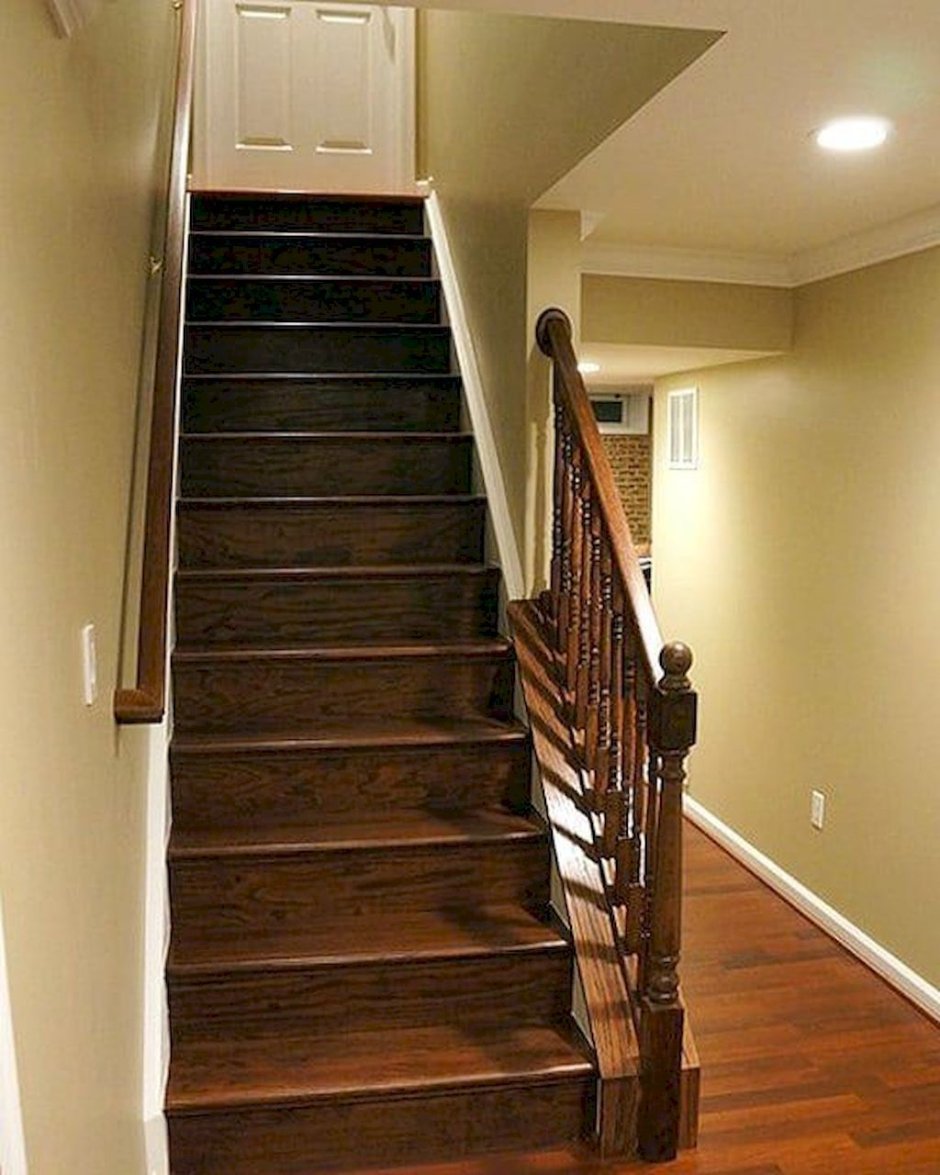 Лестница в цоколь