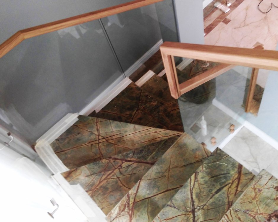 Лестница из эпоксидной смолы