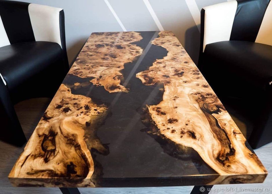 Фасады из эпоксидной смолы и дерева