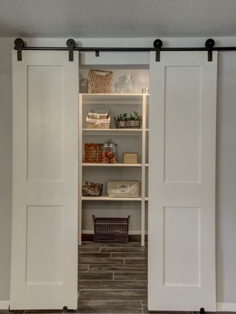 Шкафчики для подсобного помещения