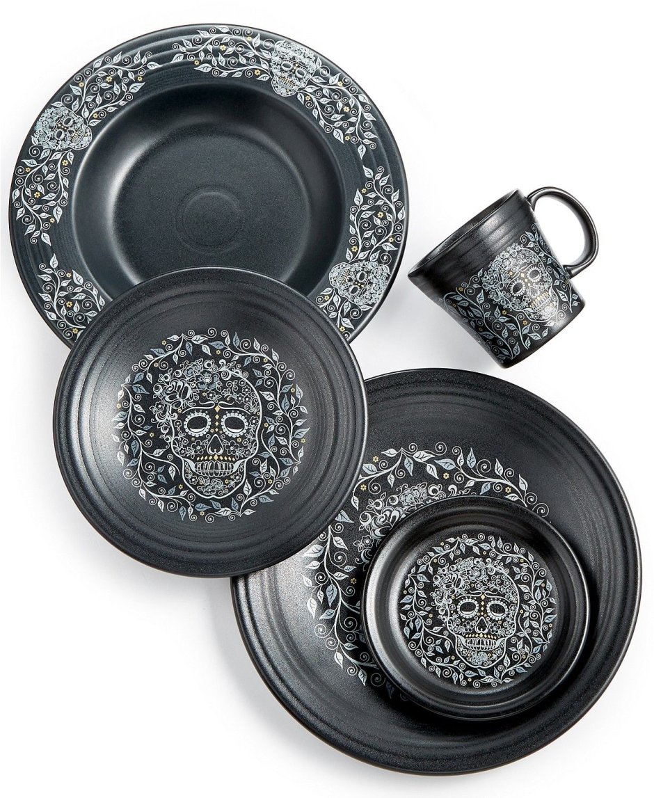 Посуда в готическом стиле