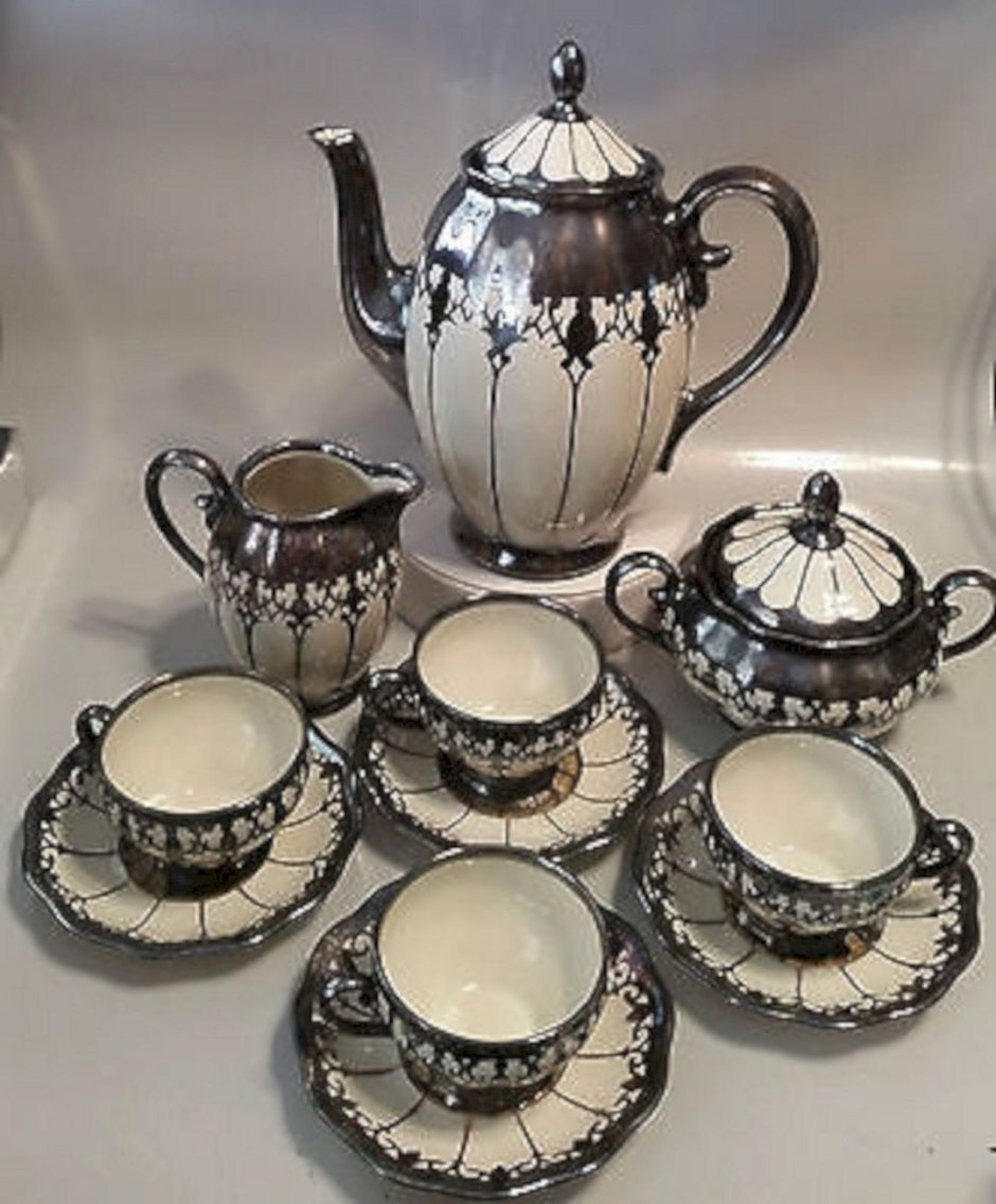 Чайник в готическом стиле