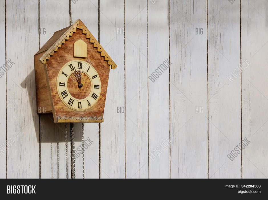 Комната часы с кукушкой на стене рисунок