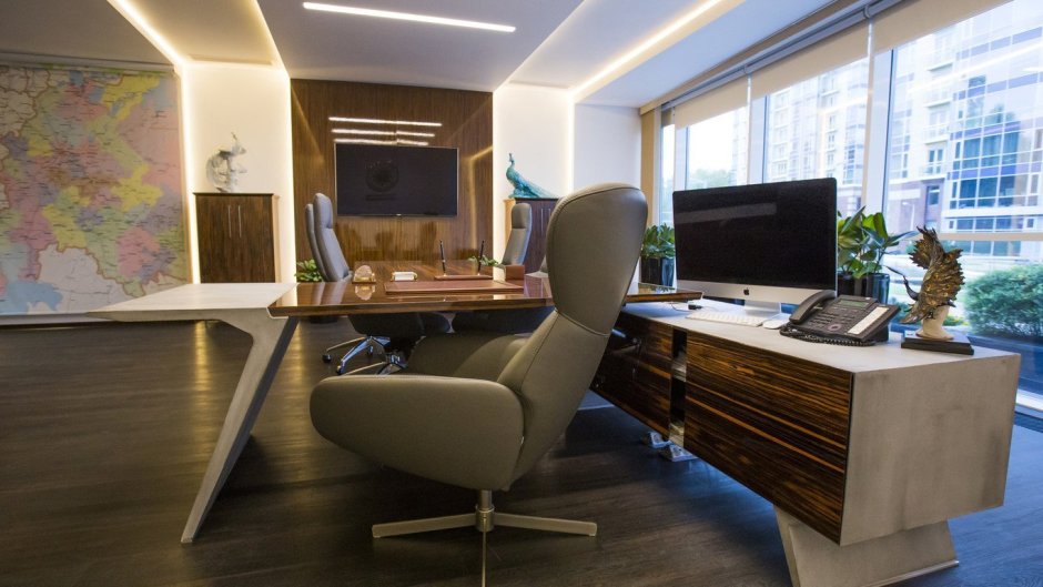 Маленький кабинет руководителя