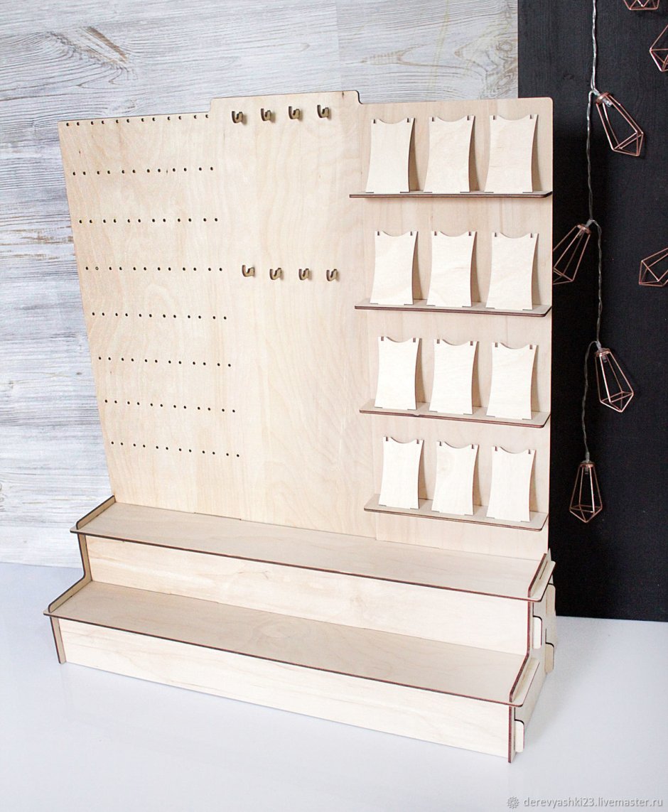Стенд из фанеры