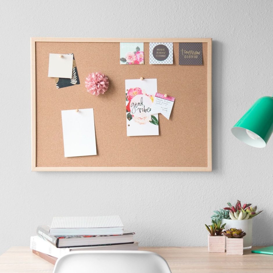 Пробковая доска на стену в интерьере