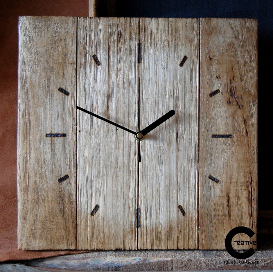 Часы из досок