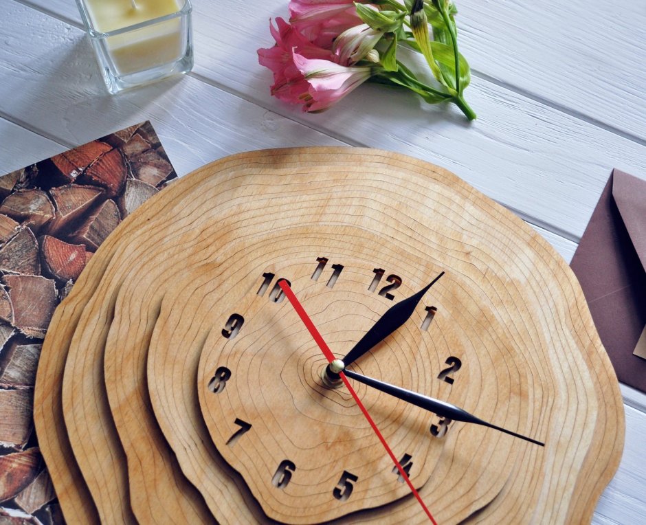 Часы из дерева